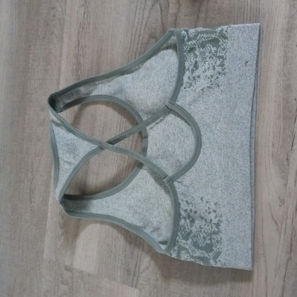 3 Pack of Forever 21 Sports Bras (m) - Picture 4 of 4